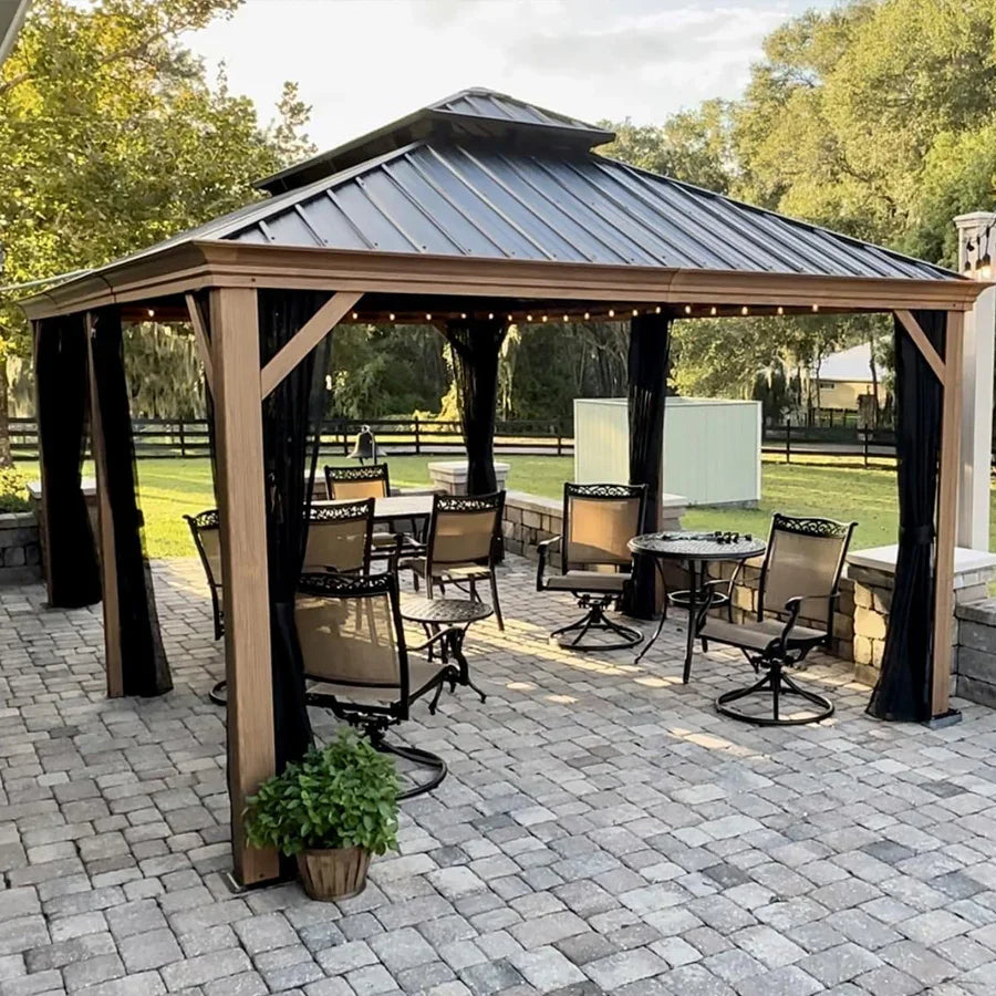 PURPLE LEAF – Pavillon à toit rigide pour terrasse, structure en aluminium effet bois avec guirlande lumineuse – clear
