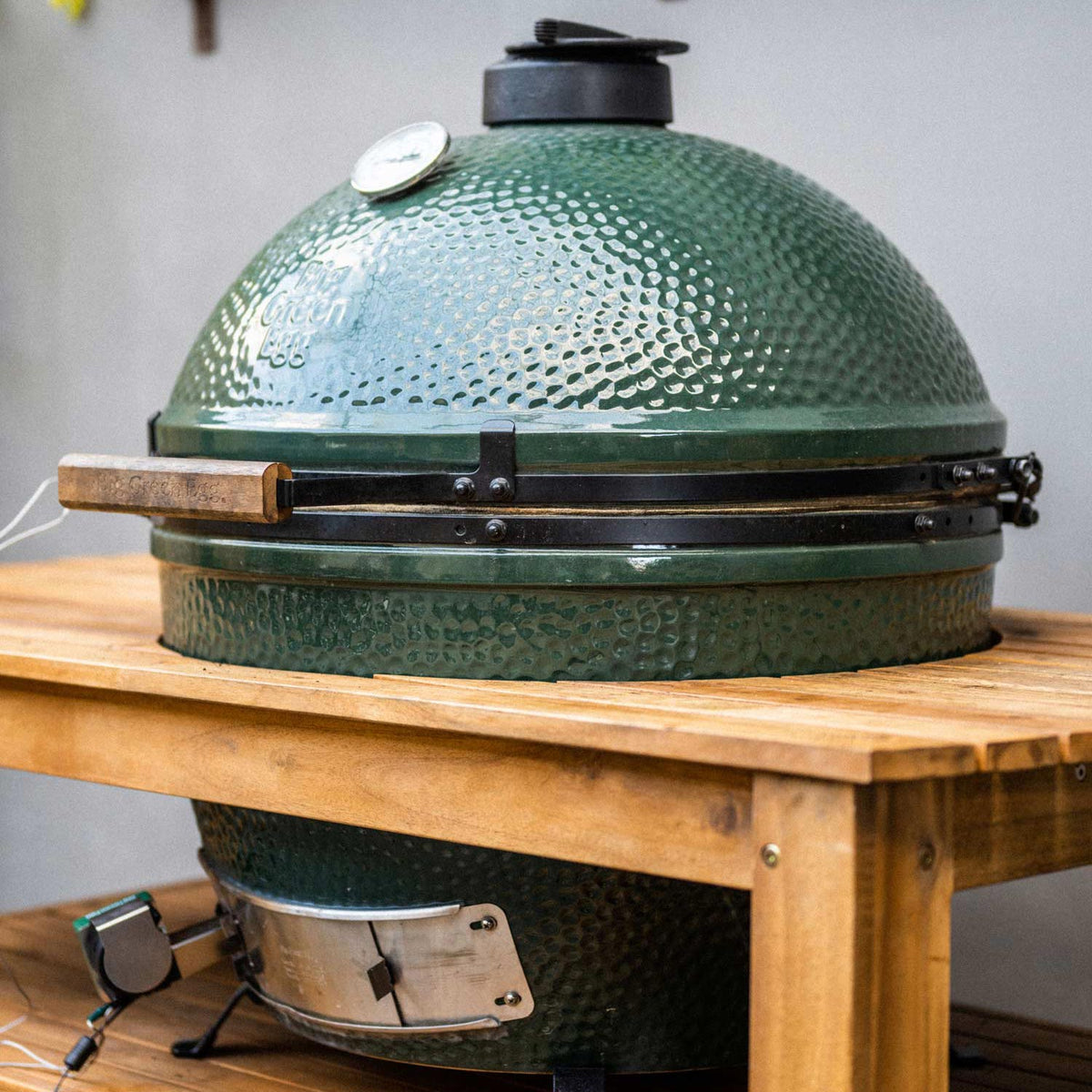 Table en bois d’acacia pour XL Big Green Egg