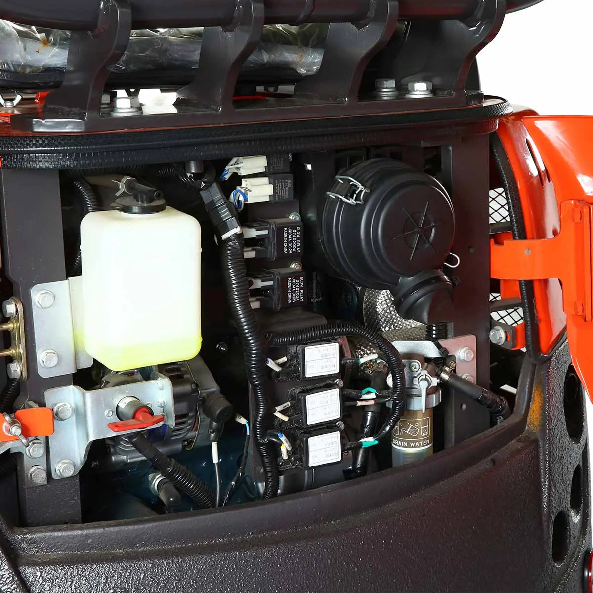 1800 KG Compact Mini Excavator, 16 HP Kubota Diesel, KDK Pump, Eaton Motor, 86" Digging Depth TMG-MVE18