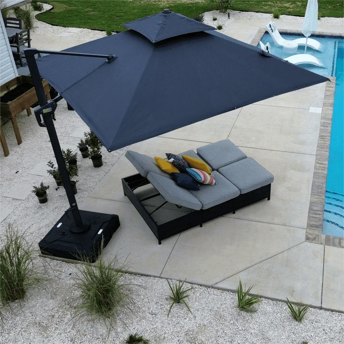 PURPLE LEAF Cantilever Patio Umbrella Gray Pole Outdoor Umbrella with UV Protection