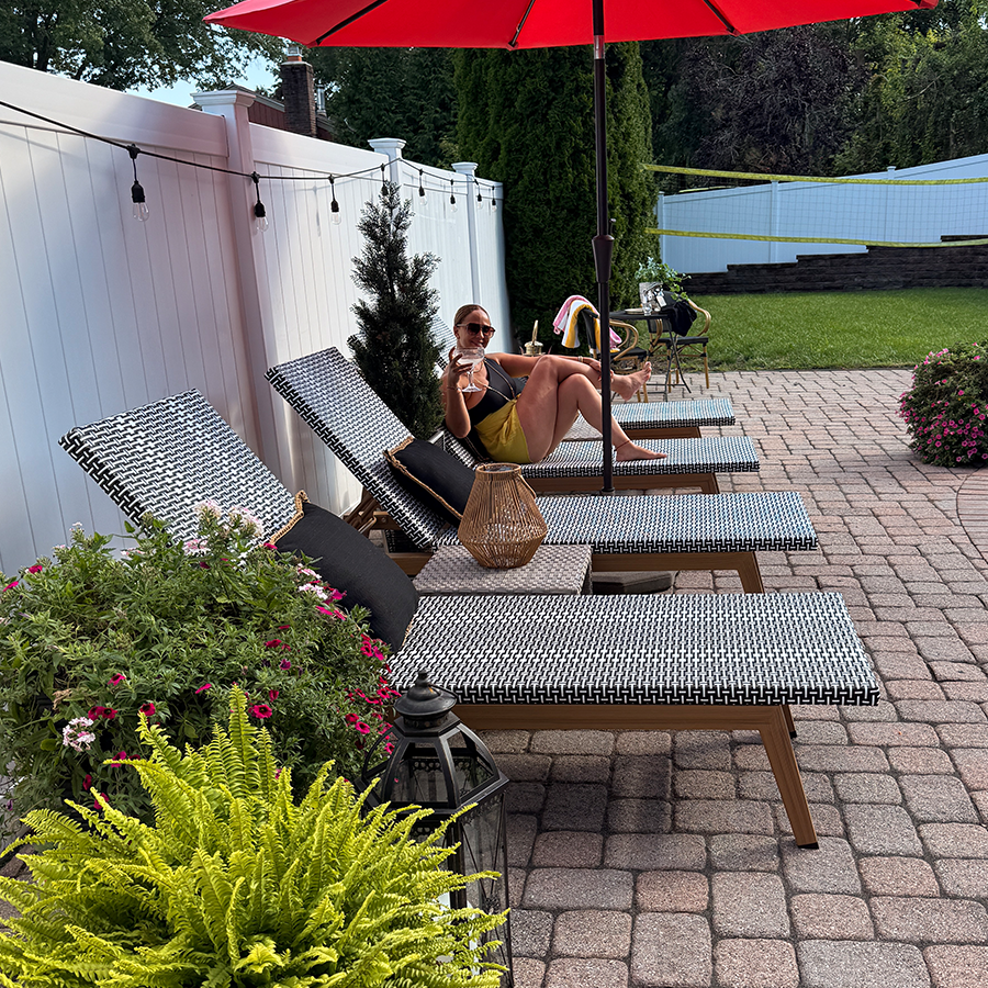 PURPLE LEAF Pool Oversized Lounge Chairs Rattan Aluminium Patio Chaise Lounge Outdoor Adjustable Recliner Finish Loungers Woven PE Sun Chairs for Poolside Deck Beach