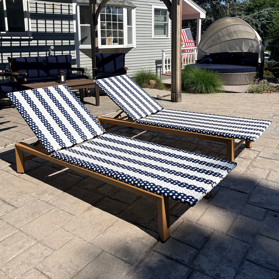 PURPLE LEAF Outdoor Teak Chaise Lounge Chair, Wood Grain Aluminum Outdoor Pool Lounge Chairs with Adjustable Backrest, Breathable Recliner for Patio, Poolside, Garden