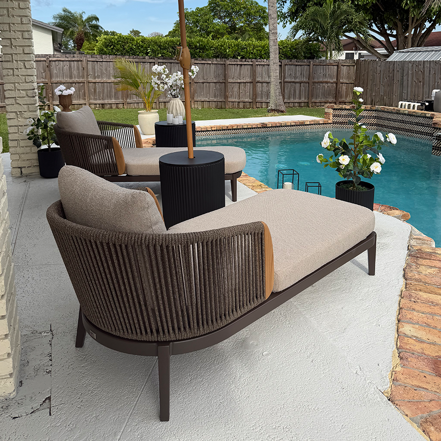 PURPLE LEAF Hailar Olefin Patio Chaise Lounge Chair , Upholstered Pool Aluminium Lounge Chairs for Outdoor with Teak Armres for Deck, Pool, Lawn, Garden, Courtyard, Porch