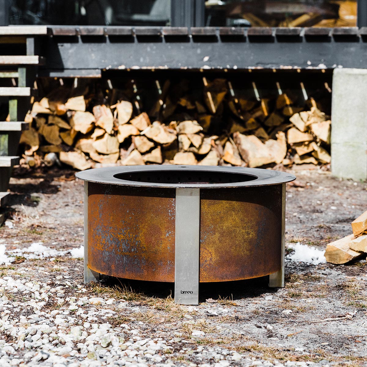 Breeo X Series 24 Smokeless Fire Pit (Patina) with Ash Removal Tool