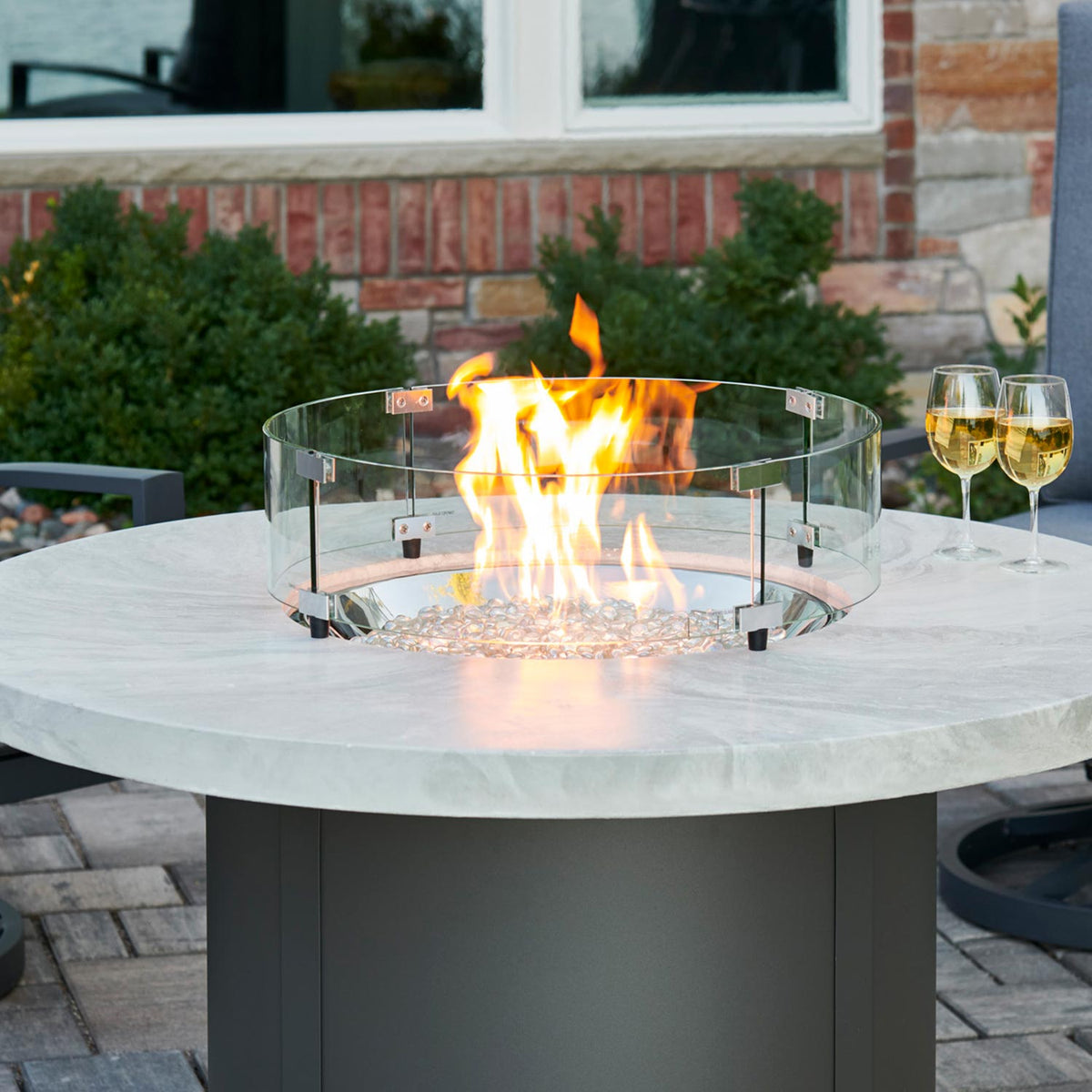 Beacon Round Gas Fire Pit Table (White Onyx) w/ Glass Guard BC-20-WO/GG-20-R