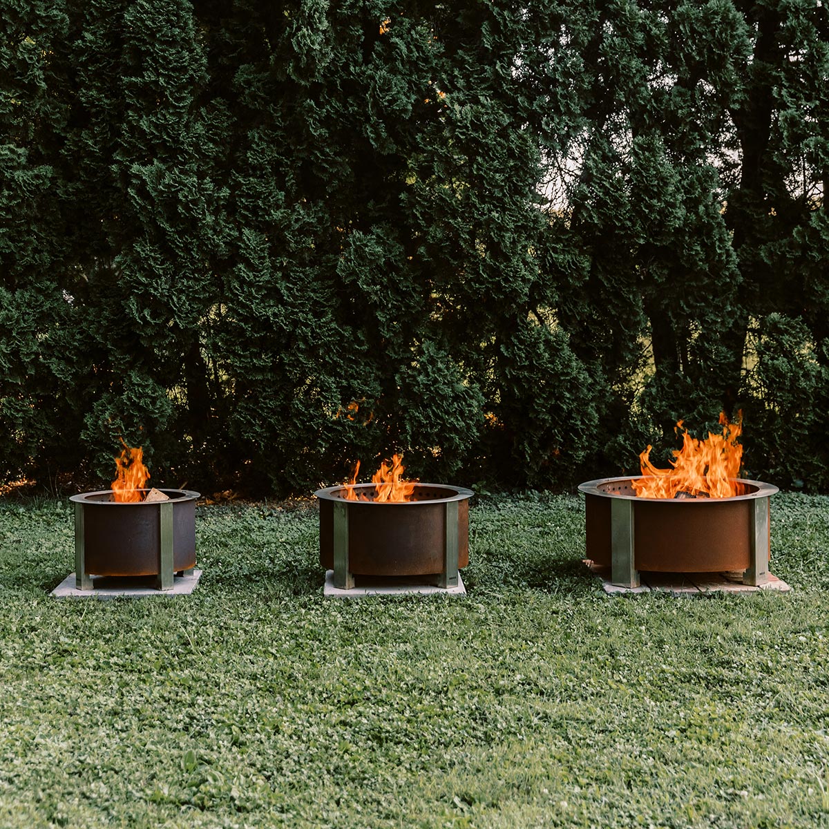 Breeo X Series 24 Smokeless Fire Pit (Patina) with Ash Removal Tool