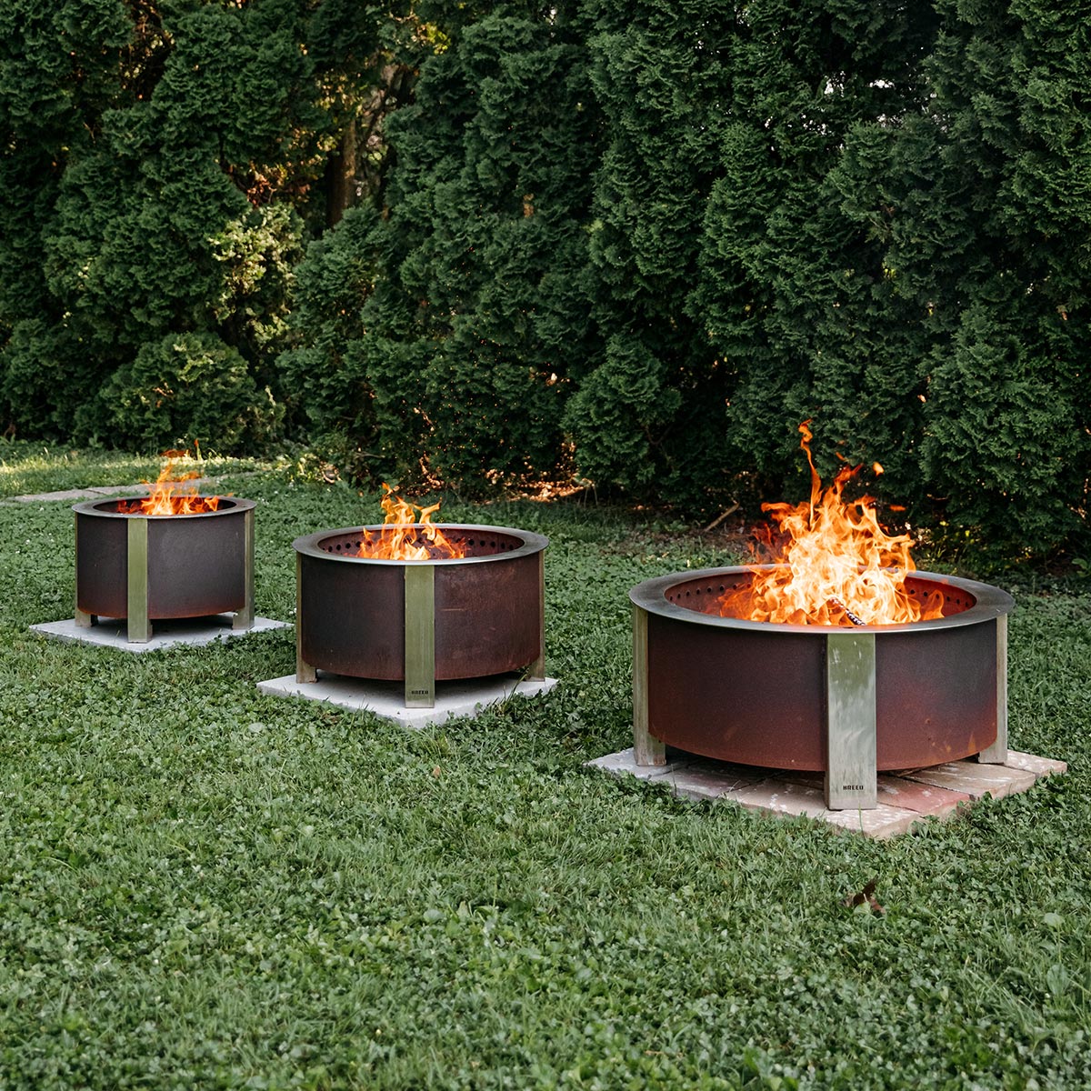 Breeo X Series 24 Smokeless Fire Pit (Patina) with Ash Removal Tool
