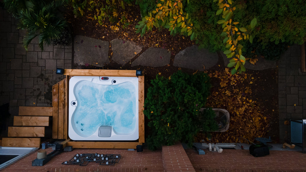 Manitoba 4-Person 15-Jet Portable Hot Tub