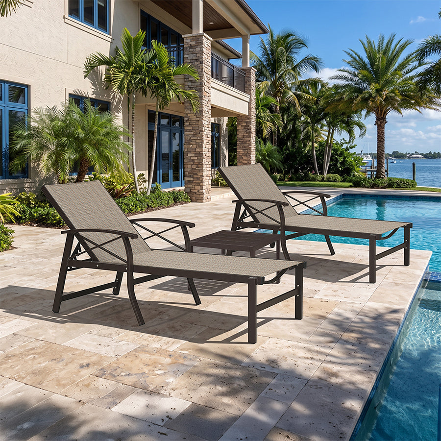 PURPLE LEAF Outdoor Chaise Lounge Chair Patio Pool Lounger Aluminum Chairs with Side Table and Wheels Adjustable Tanning Recliner with Armrests for Outside Backyard Deck Beach