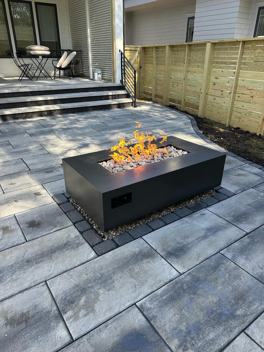 WARMING TRENDS AON S40 – Table brasero à gaz carrée 40 pouces