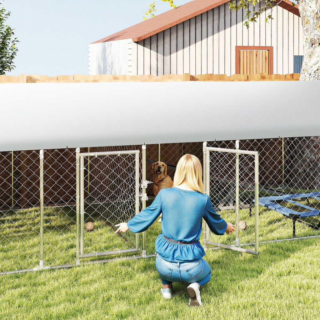 19.7' x 7.5' Two-Room Outdoor Dog Kennel with Roof & Secure Lock, PawHut, DOBA-DK20TR