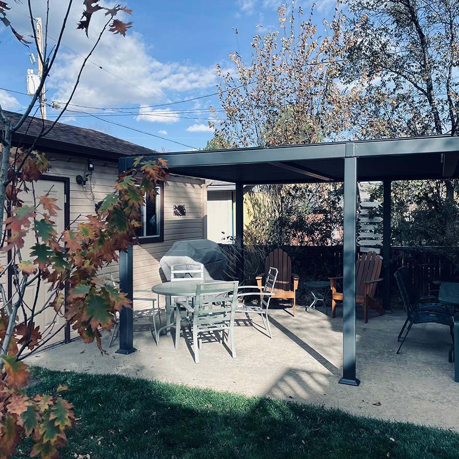 PURPLE LEAF Caesar Solar Louvered Pergola with LED Strip Lights and Control Panel Aluminum Outdoor Pergola with Adjustable Roof for Patio Deck Garden Yard Gray