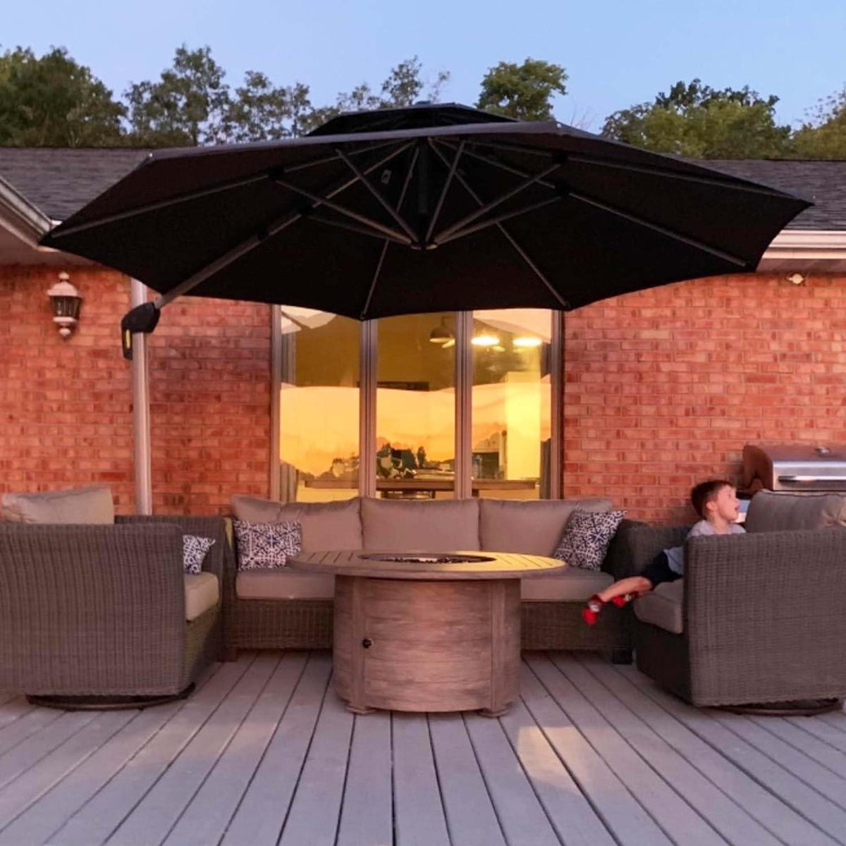 PURPLE LEAF Round Cantilever Patio Umbrella Heavy Duty Umbrella for Porch Garden Pool