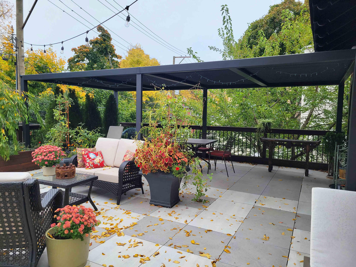 PURPLE LEAF Caesar Outdoor Louvered Pergola Patio Sun Shade Shelter with Adjustable Hardtop Patio Pergola Gray Frame White Roof