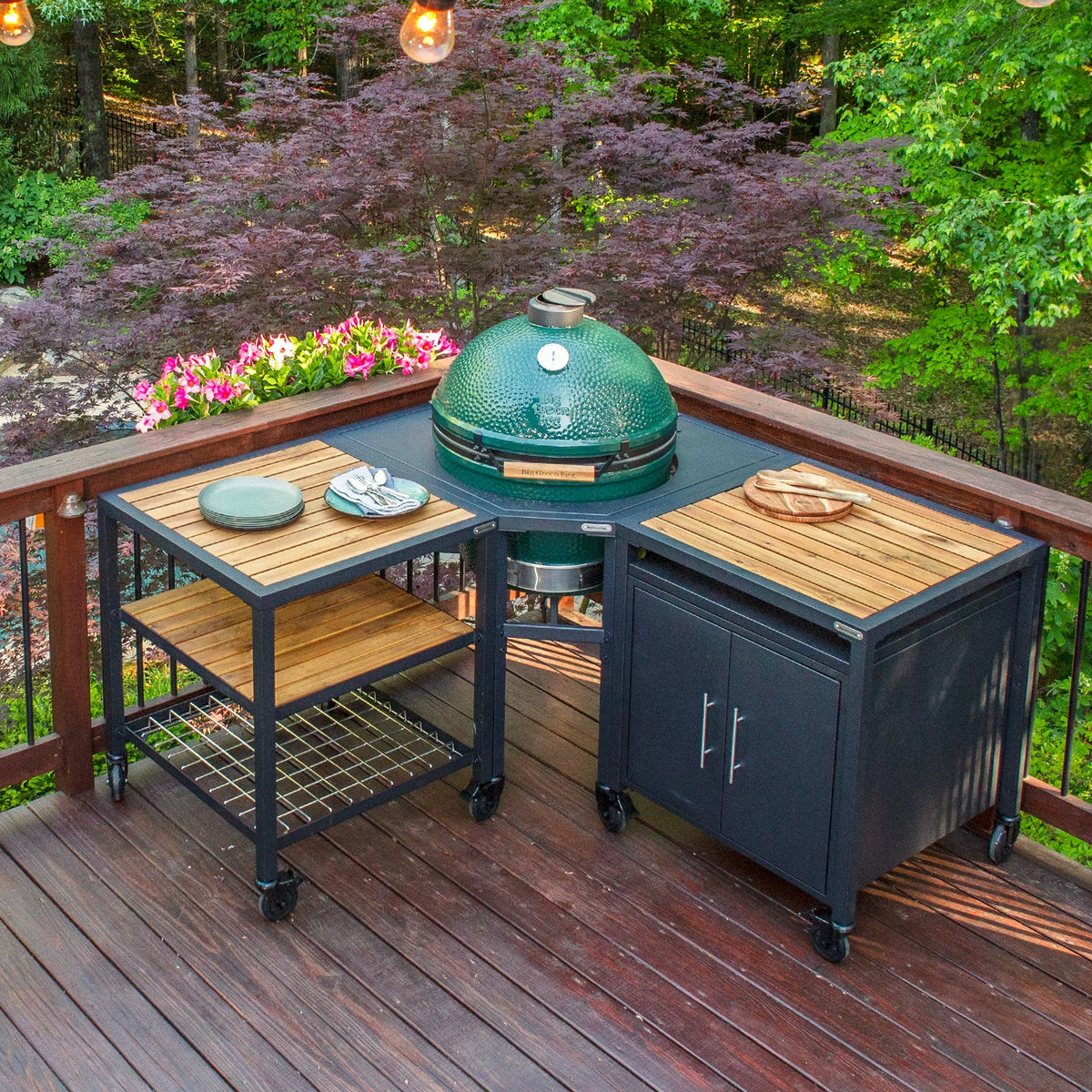 XL Big Green Egg + Corner Modular Nest Package